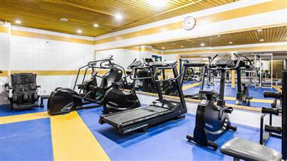 مجوعه ورزشی هتل پارس ائل گلی تبریز مجوعه ورزشی هتل پارس ائل گلی تبریز